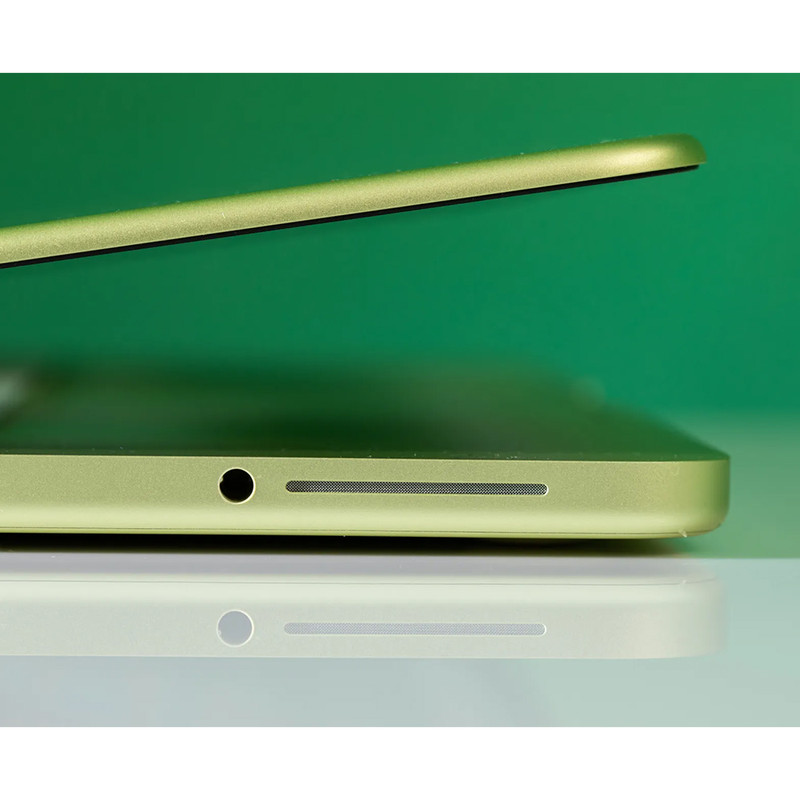 لپ‌تاپ 13 اینچی اپل مدل MacBook Neo LLA با پردازنده A18 Pro، رم 8 گیگابایت، حافظه 256 گیگابایت SSD، نمایشگر Liquid Retina با روشنایی 500 نیت، وبکم 1080p، Wi-Fi 6E و شارژدهی تا 16 ساعت