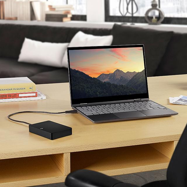 هارد اکسترنال سیگیت مدل expansion ظرفیت 1 ترابایت با استاندارد ارتباطی USB 3.0