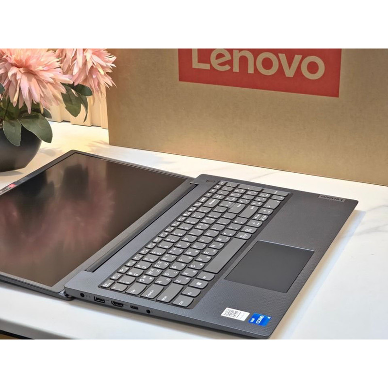 لپ‌تاپ لنوو مدل V15 G4 IRU با پردازنده Core i3-1315U، رم DDR4 8GB با فرکانس 3200MHz، حافظه SSD با ظرفیت 256GB، نمایشگر 15.6 اینچ TN با وضوح Full HD