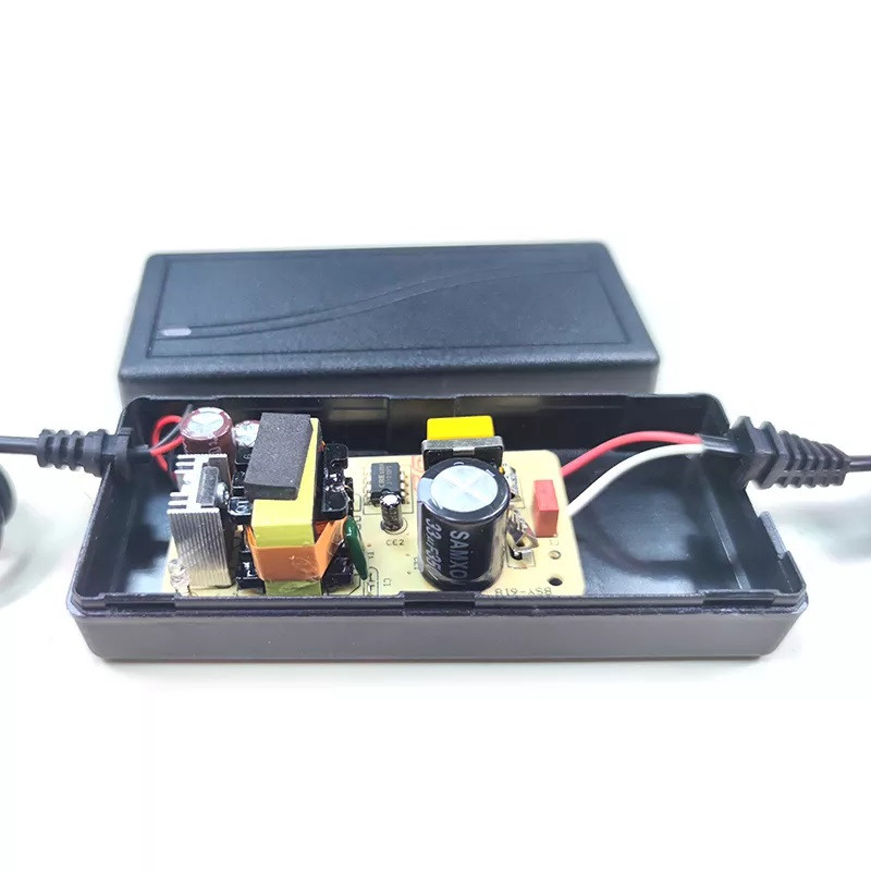 آداپتور 12 ولت 5 آمپر مدل 12V5A
