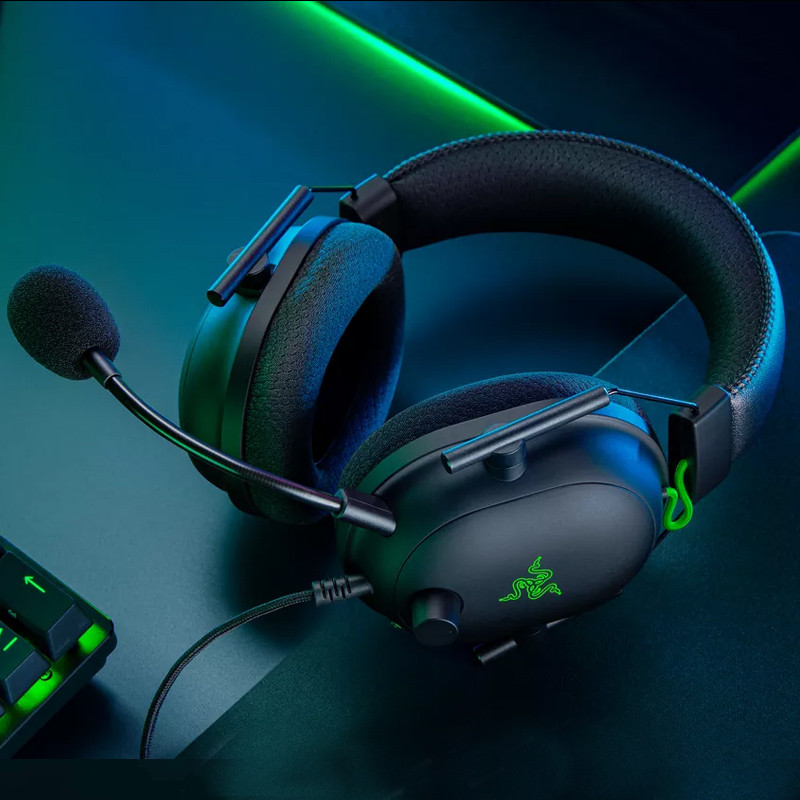 هدست گیمینگ ریزر مدل BlackShark V2 X با نویز کنسلینگ بدنه و نویز کنسلینگ میکروفون (ENC)، اتصال از طریق جک 3.5 میلی‌متری، دارای صدای فراگیر 7.1 کاناله، دارای تکنولوژی صدای 360 درجه
